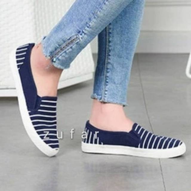 Slip On Ladys Blaster/SEPATU KASUAL IMPORT