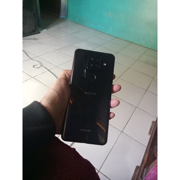 Sharp aquos sense 4 plus