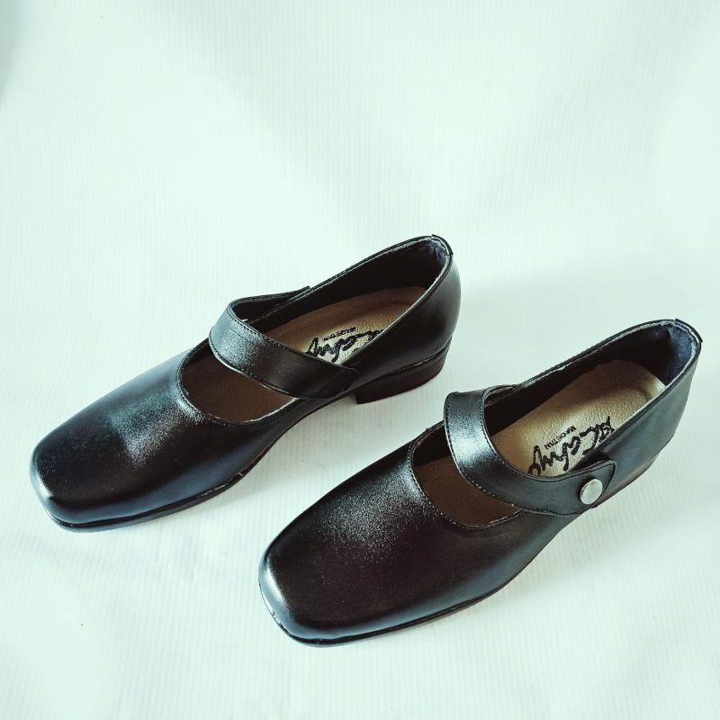 SEPATU SEKOLAH PANTOFEL WANITA