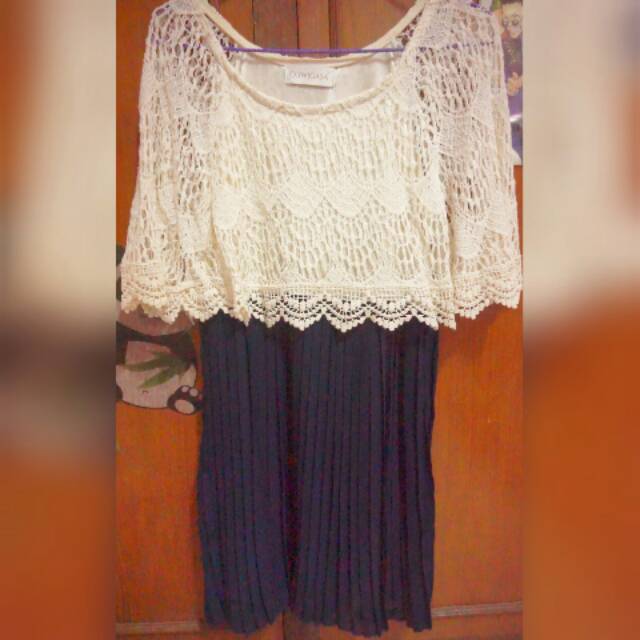 Lace Vintage Dress (Preloved)