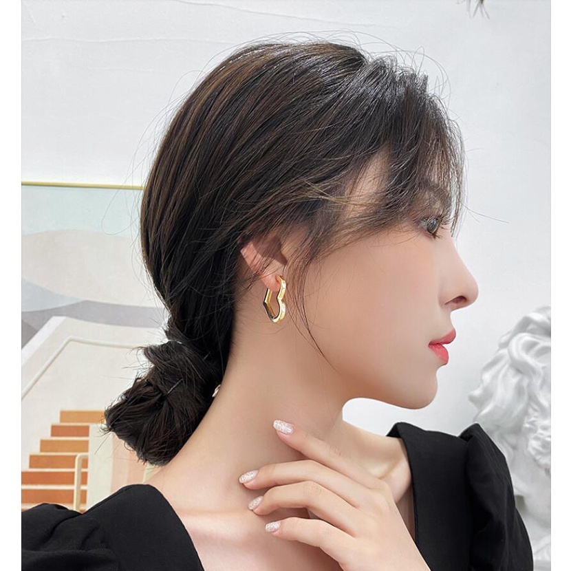 Anting Bentuk Hati Warna Emas Gaya Korea