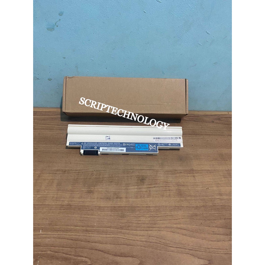 Baterai original acer aspire one putih white slim D255 D260 D265 D270 D275 522 722