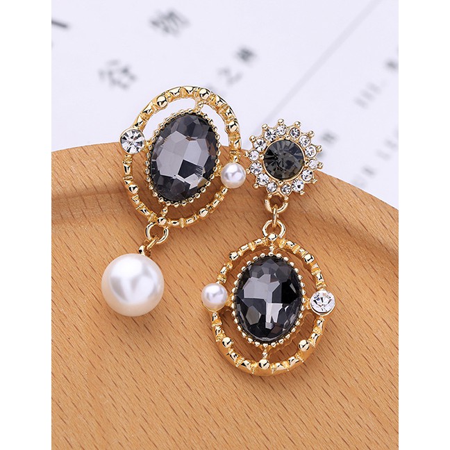LRC Anting Tusuk Fashion Golden Asymmetric Crystal Flower Pearl Earrings D84697