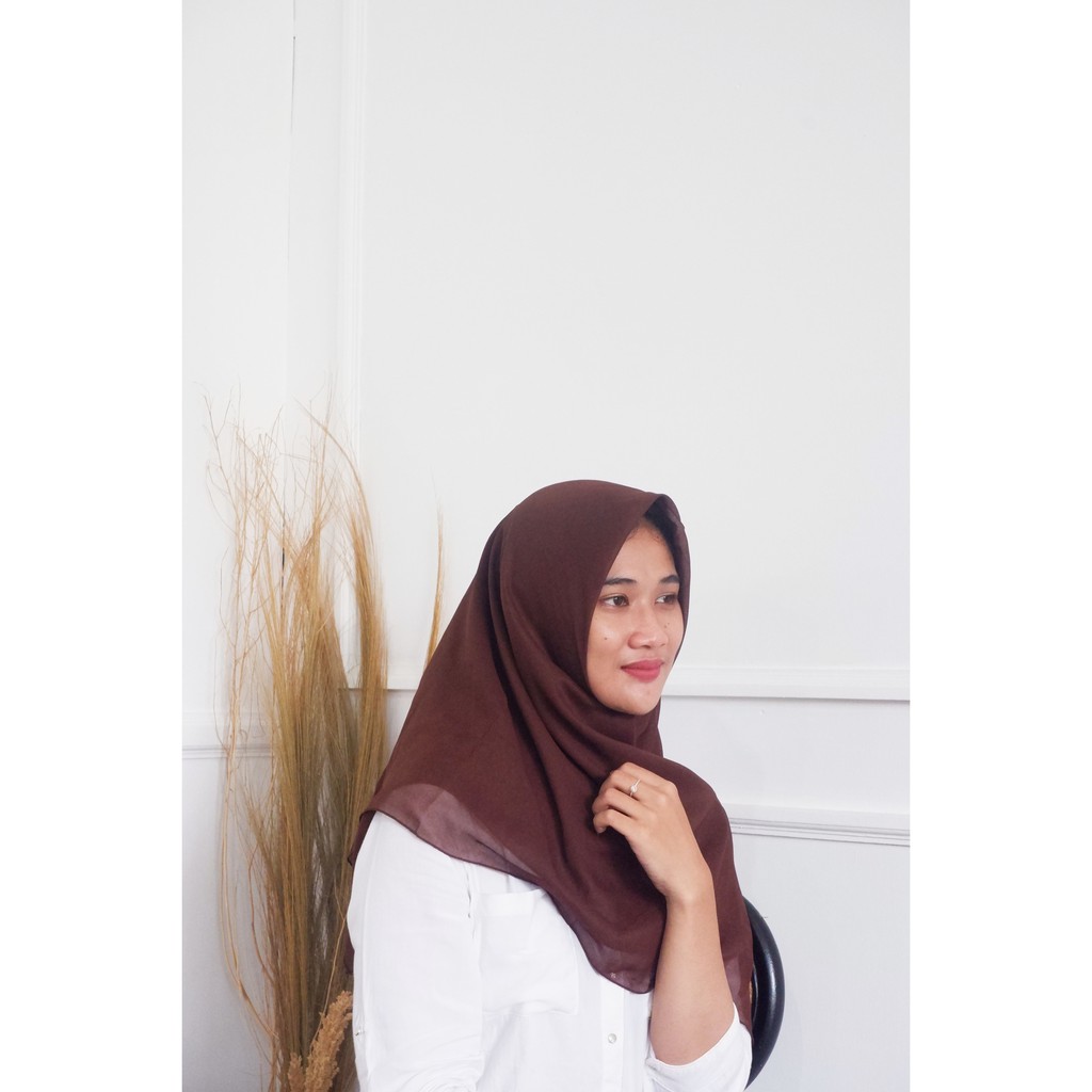 50 warna BELLA SQUARE JILBAB SEGI EMPAT POLLYCOTTON-bella choco