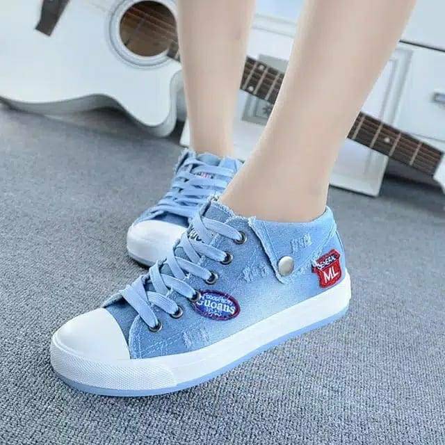 Sepatu Wanita Jeans ML Biru Muda