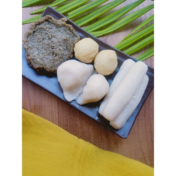 

pempek Palembang varian mix lengkap