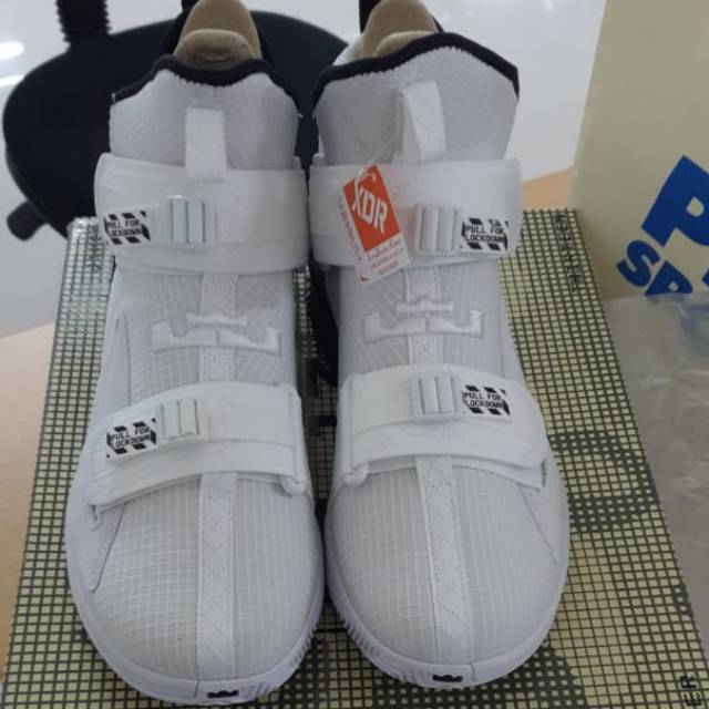 ORIGINAL SEPATU NIKE LEBRON SOLDIER XIII SFG EP 44