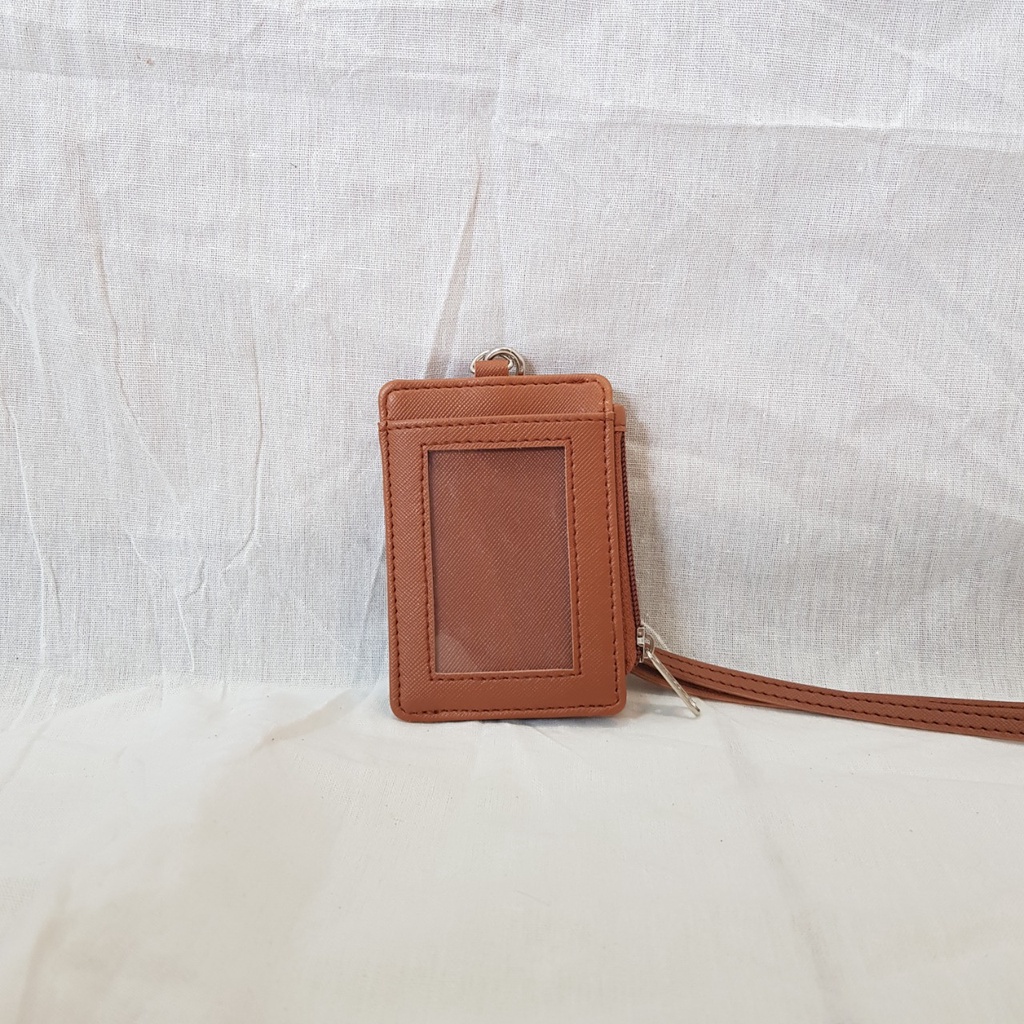 

Name Flashee Tag Seleting ID Card Holder Zipper Kulit Termurah PU Leather Lanyard Name Tag Lanyard Resleting Cokelat Muda