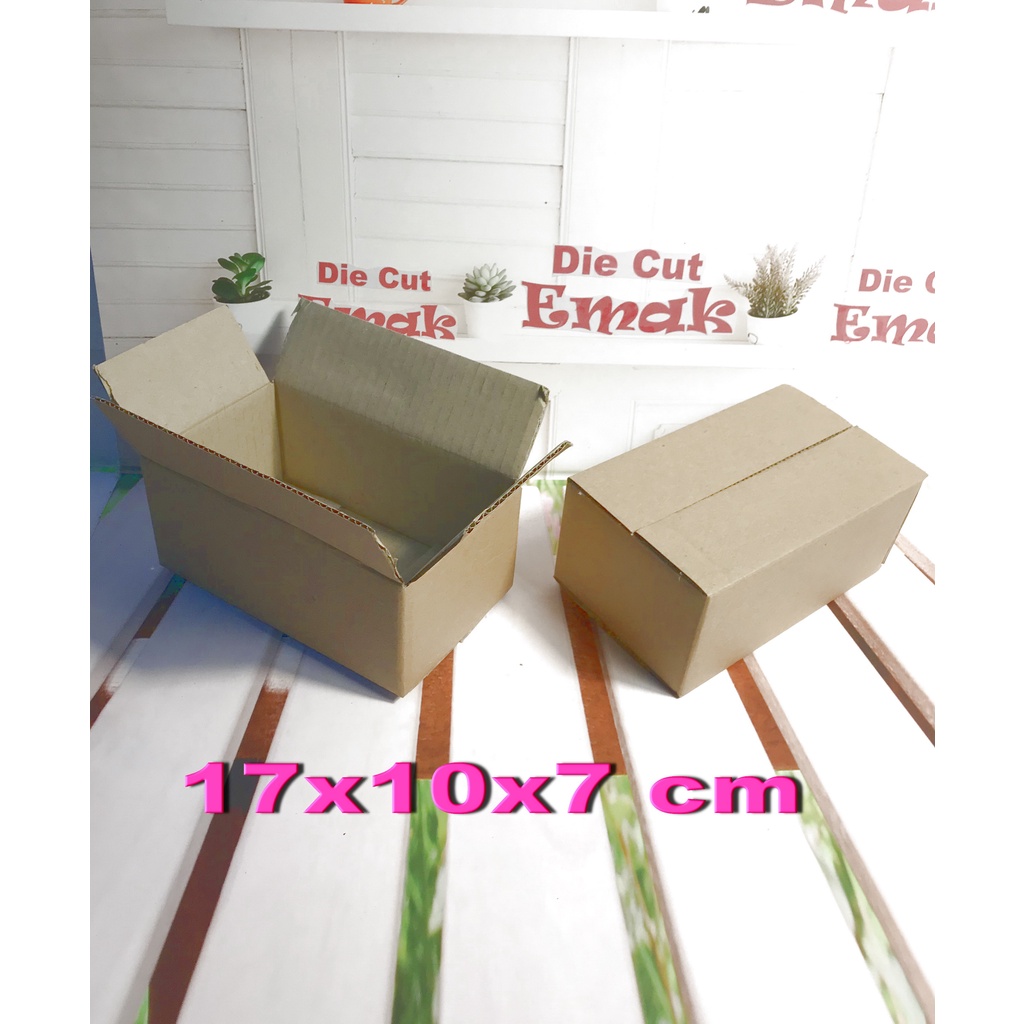 

KARDUS | BOX | UK. 17 x 10 x 7 cm / KARTON PACKING POLOS BARU ST