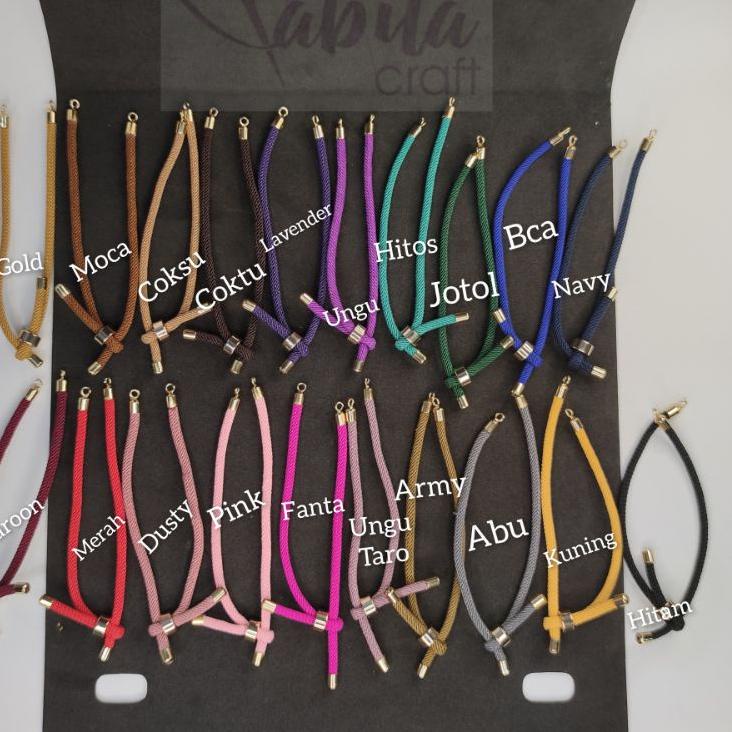 TMR.28Jl22p– Gelang Tali Serut kait Depan