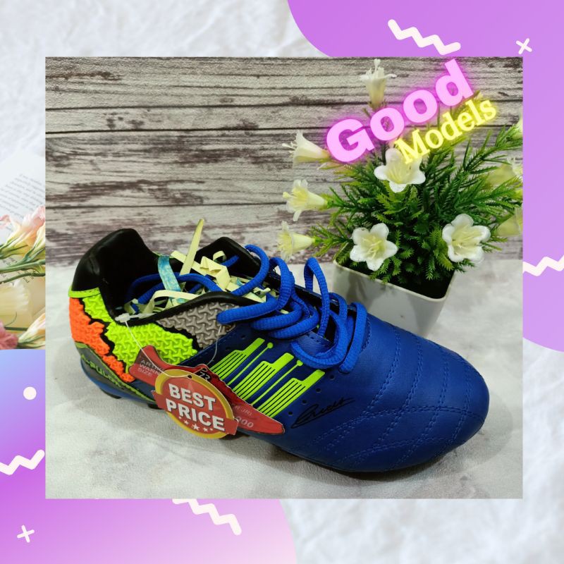 Sepatu olahraga remaja anak futsal bola model baru Rembang Pati Demak Semarang Kudus jepara