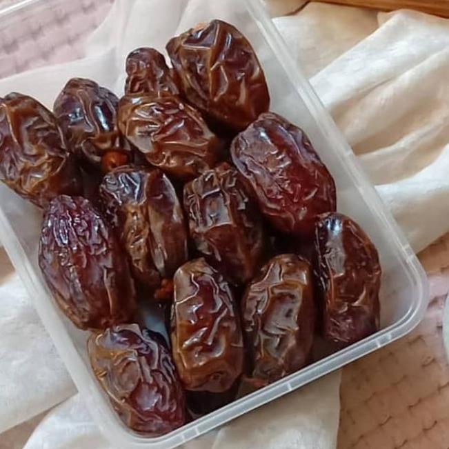 

BISA COD kurma medjool palestina 500gr/ medjool palestina murah/ kurma murah/KURMA 1KG/KURMA BARARI/KURMA RUTHOB/KURMA BAM/KURMA PALM FRUIT/KURMA TANGKAI/KURMA AZWA/KURMA SUKKARI/KURMA SAFAWI/KURMA TUNISIA/KURMA MUDA KUNING/KURMA MUDA HIJAU/KURMA