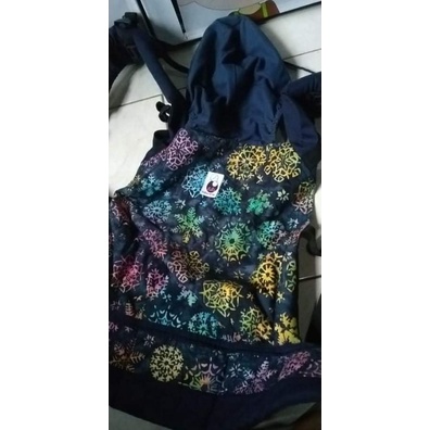 Nana baby carrier preloved