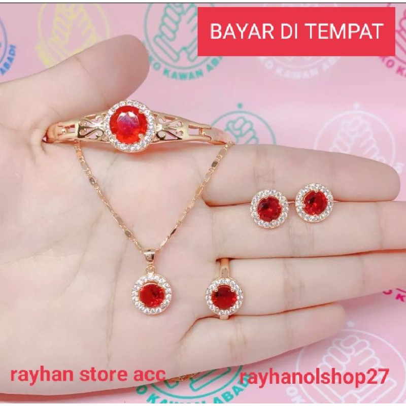 SET Perhiasan titanium wanita motif batu permata Giok merah delima tersedia warna gold dan silver fashion wanita motif pilihan