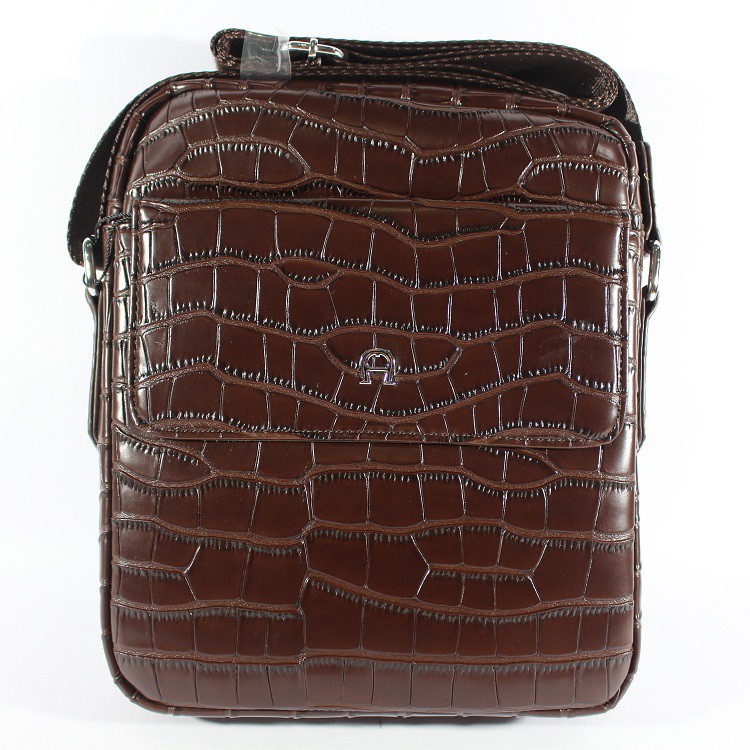 TAS SELEMPANG PRIA KANTOR CASUAL BRANDED IMPORT - AIGNER 6251 BROWN