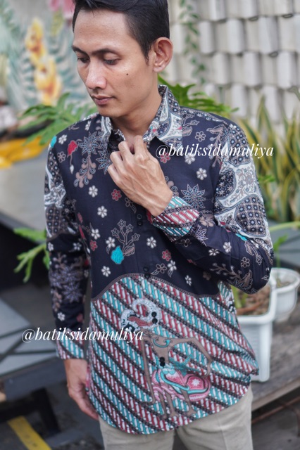 Sidamuliya Batik Kemeja Pria Slimfit Premium Wayangan Lengan Panjang