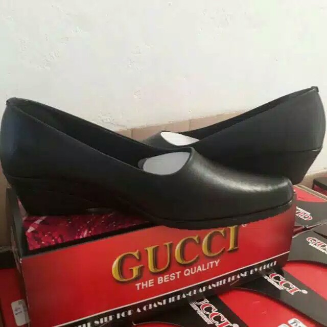 Sepatu Wedges PSK Persit Merk Gucci