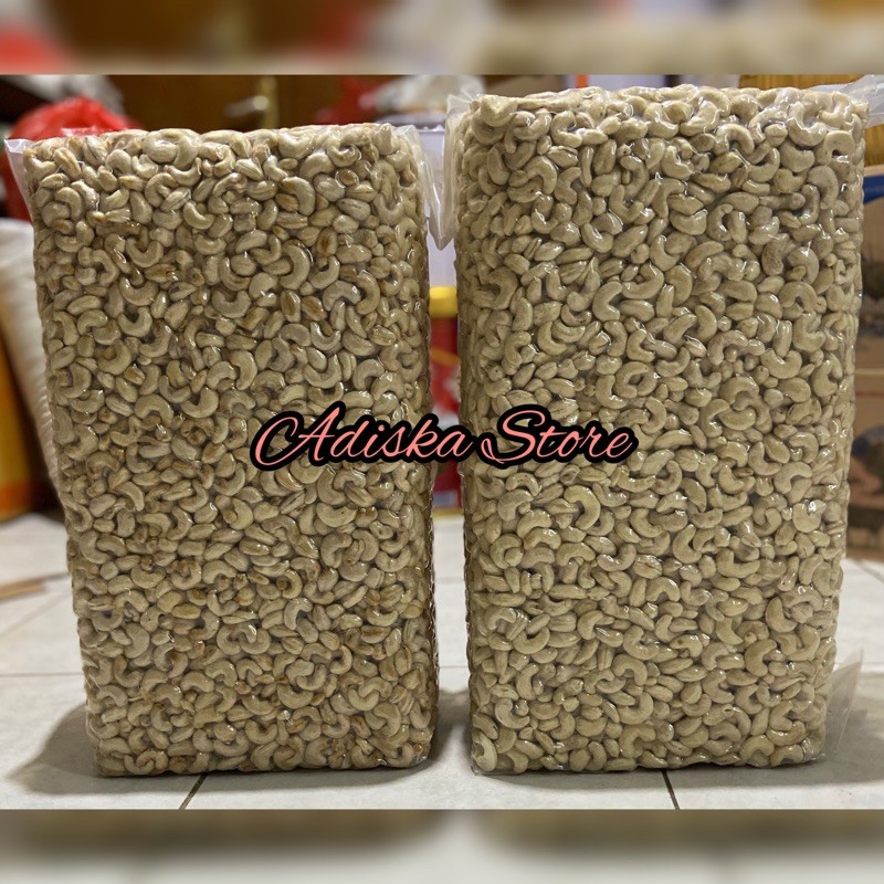 

Kacang Mede / Mete Mentah Utuh Vakum 250 gr