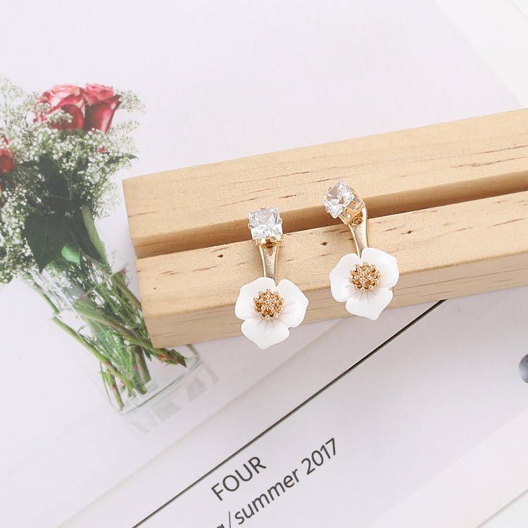 Baru Bunga anting-anting anting-anting Super Flash zirkon buatan Hari Camellia anting-anting perempu