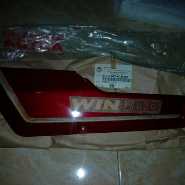Cover a tutup aki kiri L honda win 100 mcb ori nos
