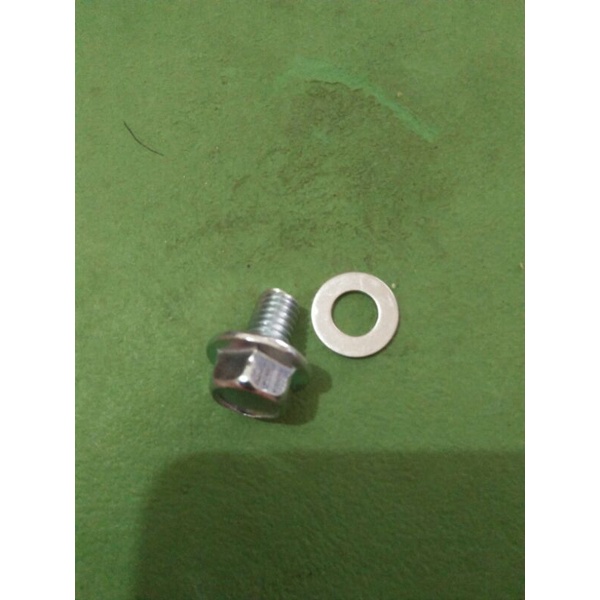 Baut oli gardan motor beat