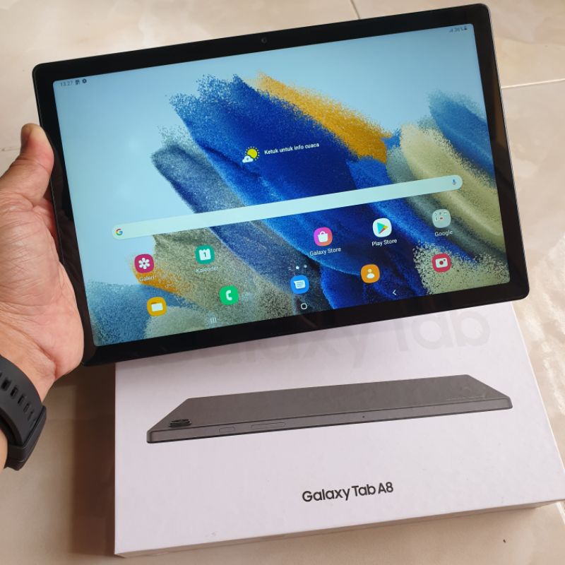 Samsung Galaxy tab A8 4/128 Ram 4gb Rom 128gb lengkap mulus garansi aktif