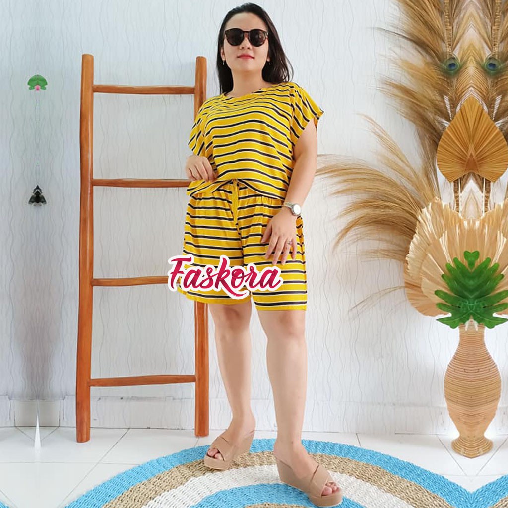 Setelan Rayon Pendek Jumbo Wanita Salur / One Set Rayon Jumbo Pendek / Baju Tidur Jumbo Pendek Rayon