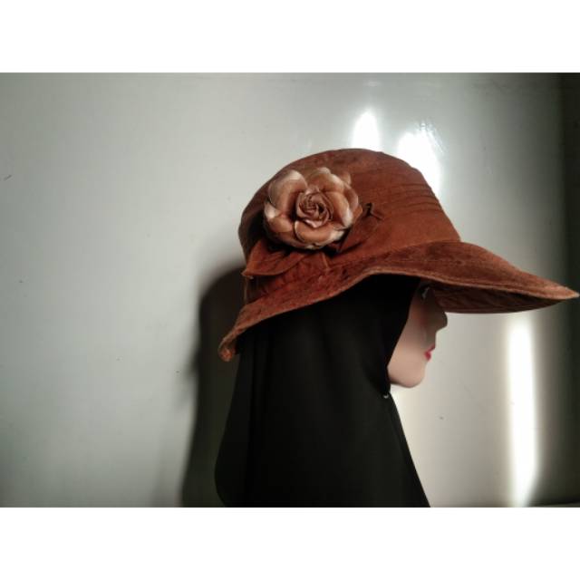 Summer hat, topi pantai cewek, topi kece, preloved topi lebar, topi golf