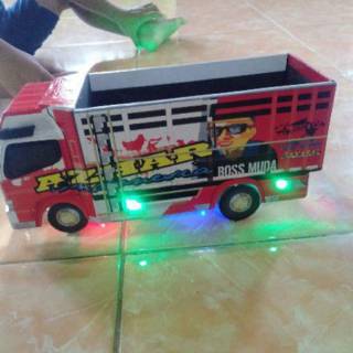 Miniatur Truk Oleng Kayu Canter New Tawakal 2 Canter 