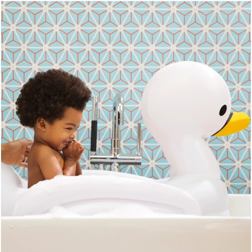 Munchkin White Hot® Inflatable Safety Swan Tub