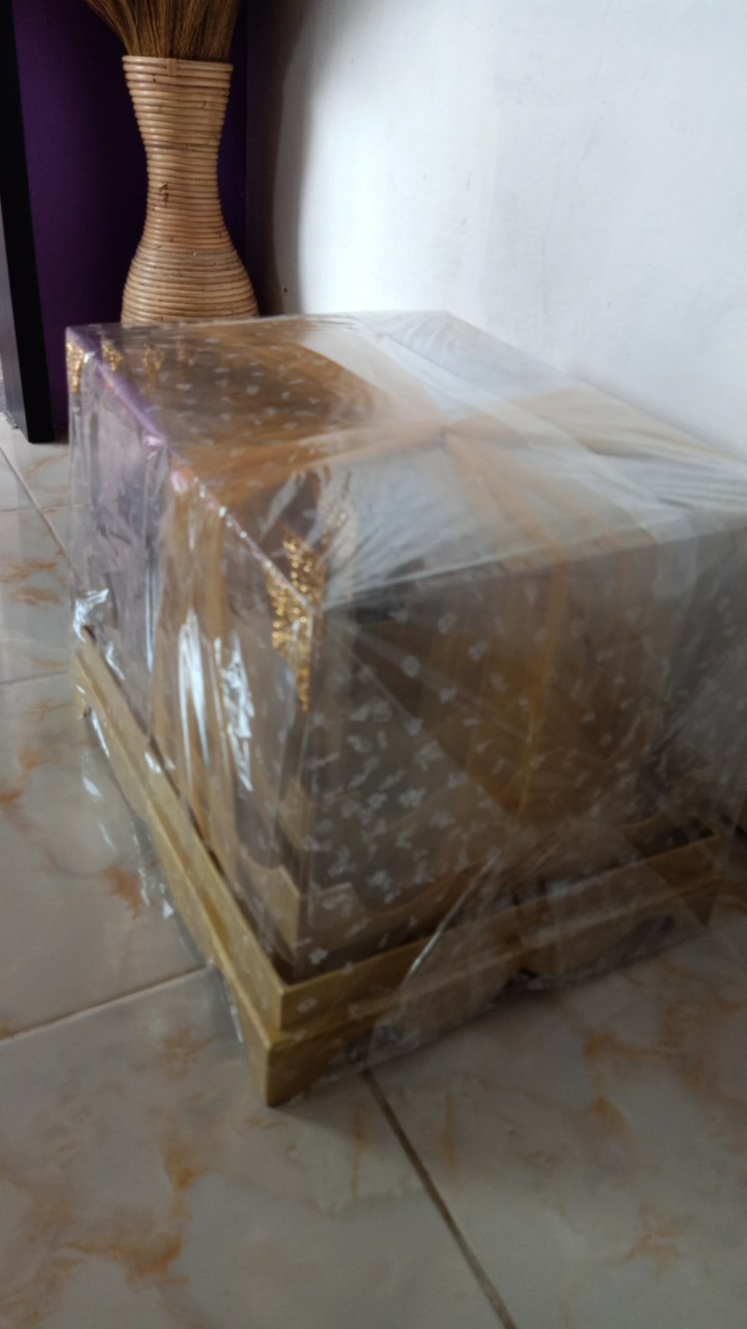 Box Seserahan 1 Set Isi 5 Sudah Termasuk Bunga, Tile Dan Sudut Ukir