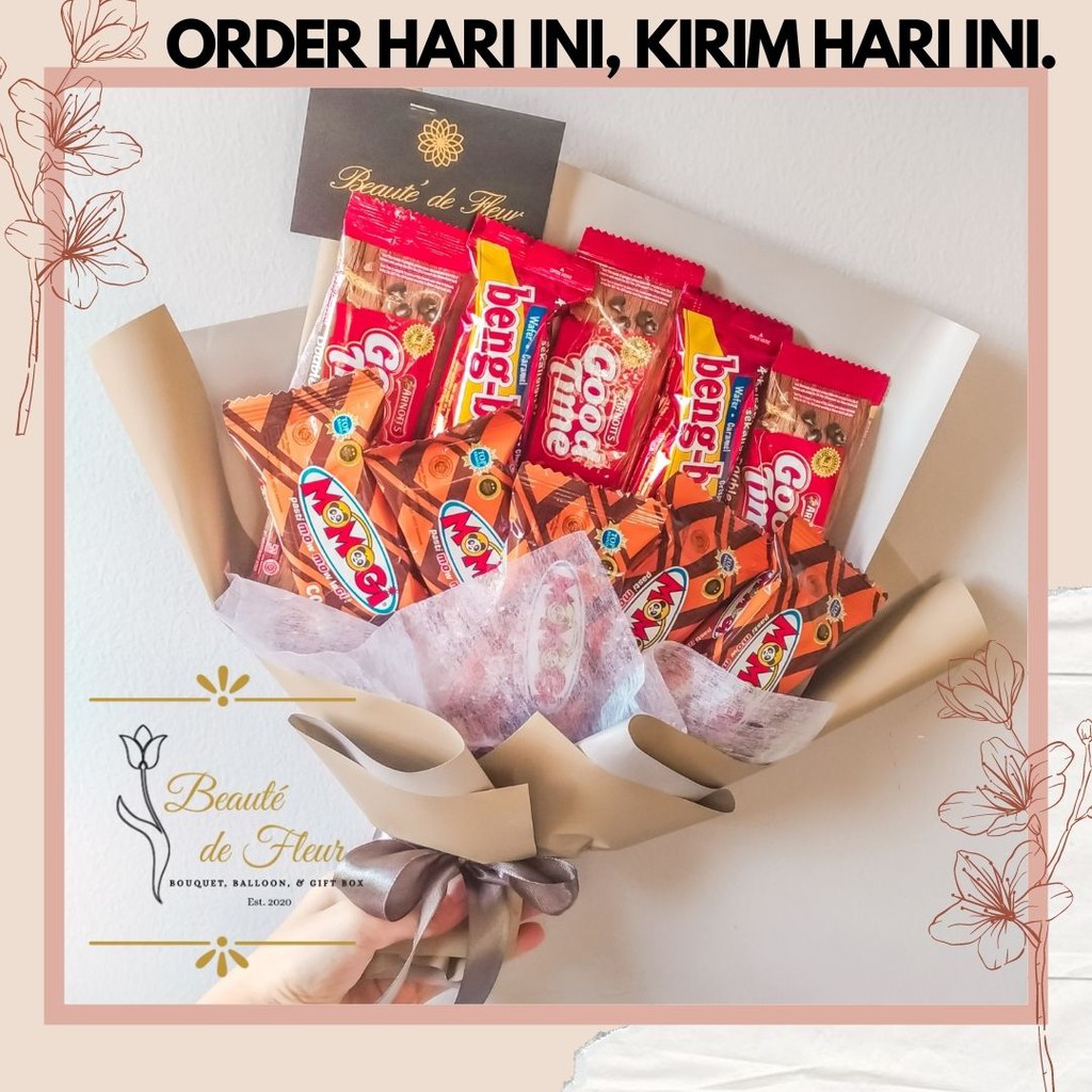 

READY STOCK BUKET SNACK/SNACK BOUQUET MURAH/BUKET WISUDA MURAH/VALENTINE/SOUVENIR ULANGTAHUN MURAH MINI