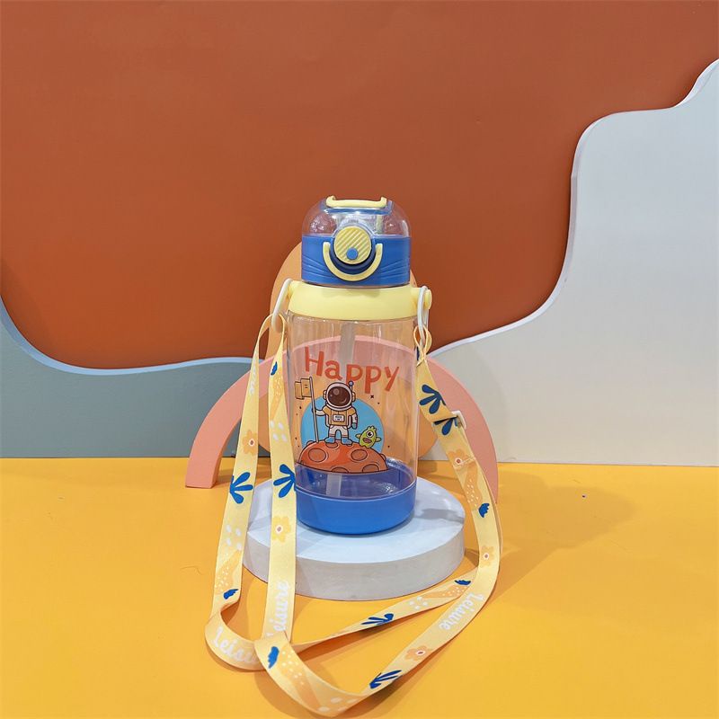 Botol Minum Tali Karakter Anak-Anak BPA FREE Tempat Minum 700ml 0909