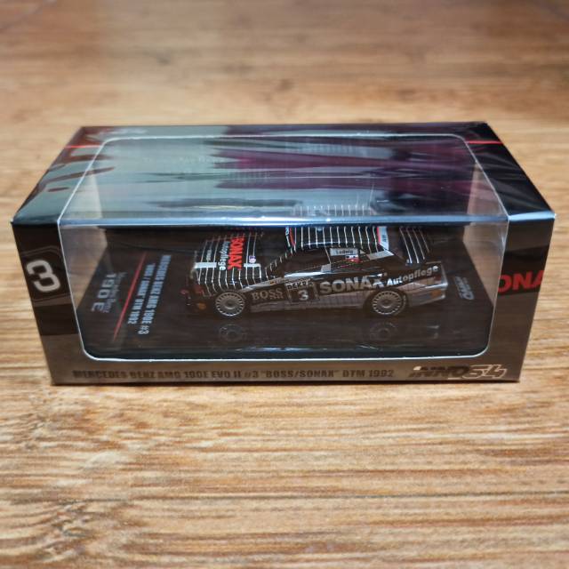 Diecast Miniatur Inno64 Inno Models Mercedes Benz AMG 190E Evo II BOSS SONAX DTM 1992 Race Car