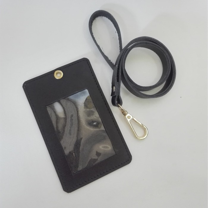 

Jual ID Card Kulit Asli Name Tag Tali Panjang - Hitam Trendi
