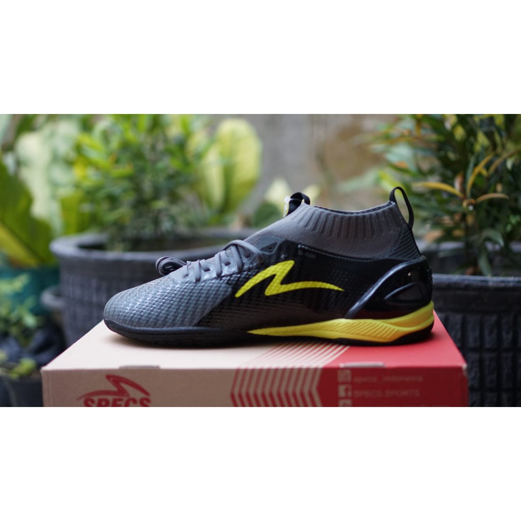 SEPATU FUTSAL SPECS ACCELERATOR INFINITY IN - DARK GRANITE/BLACK/SOLAR SLIME