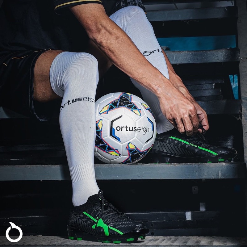 SEPATU BOLA ORTUSEIGHT LIBERTE BLACK-GREEN ORIGINAL