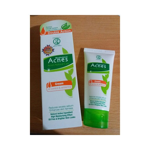 Acnes Oil Control &amp; Whitening Cream