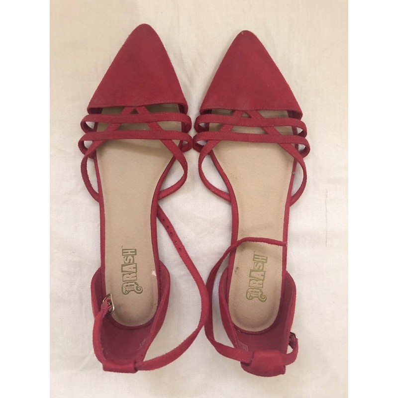 Brash Red Pointed Flat Shoes Preloved