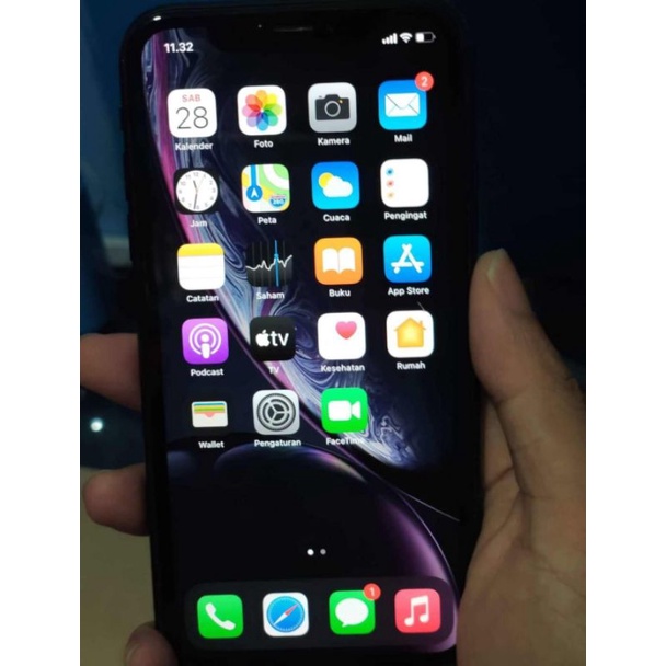 iphone xr 64gb hitam