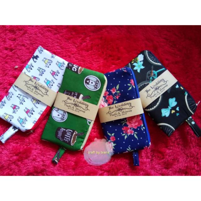 

souvenir pencil case kotak pensil
