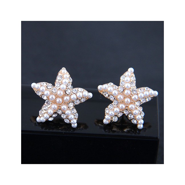 LRC Anting Tusuk Fashion White Flash Diamond Pearl Starfish Earrings A58819