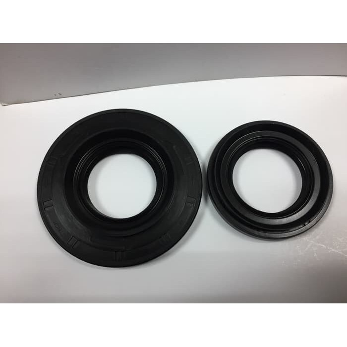 (100% Good Quality ) Seal Gardan Driveshaft As Roda  Crv Gen 1 AT 1999-2001 mantap