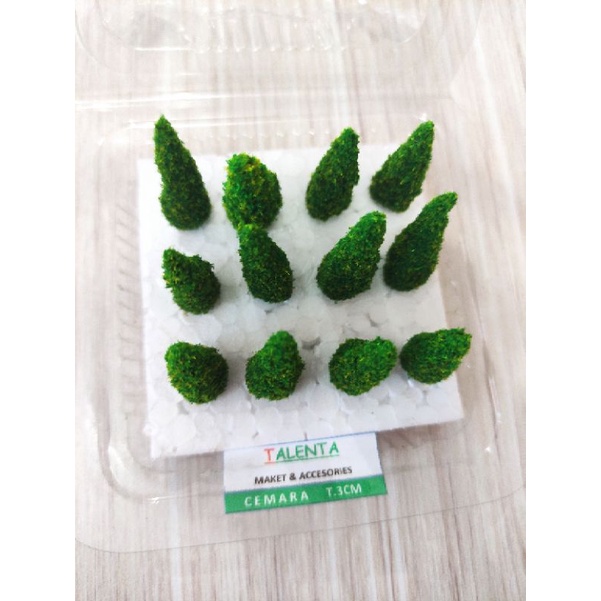 Maket pohon cemara