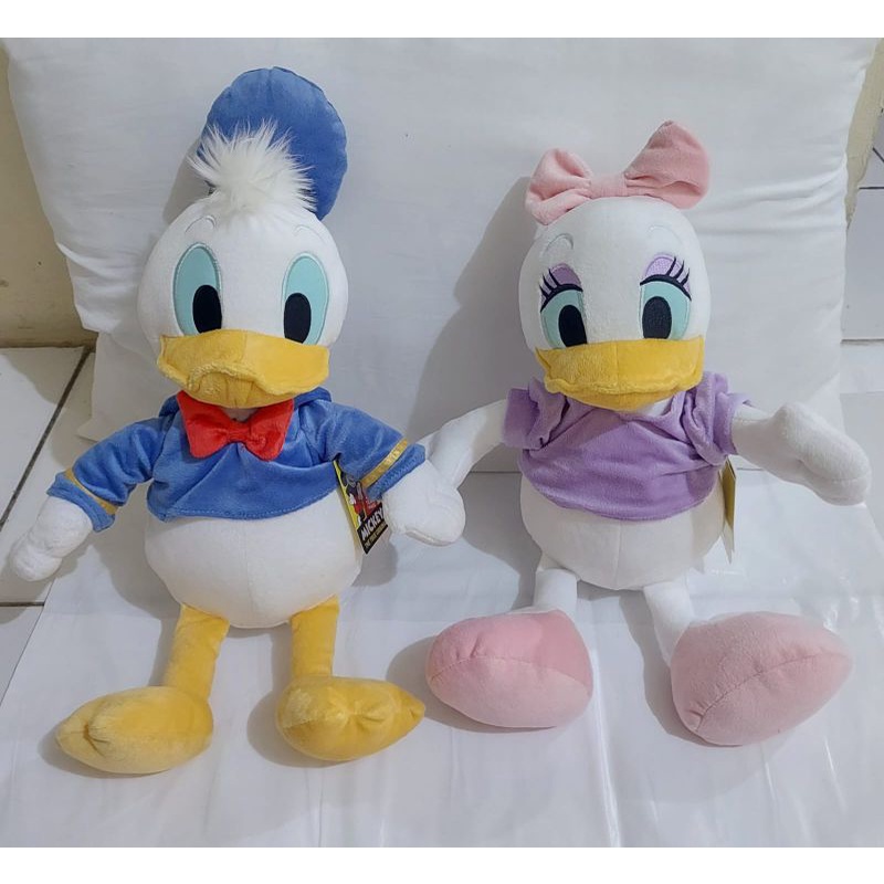Boneka Donald duck