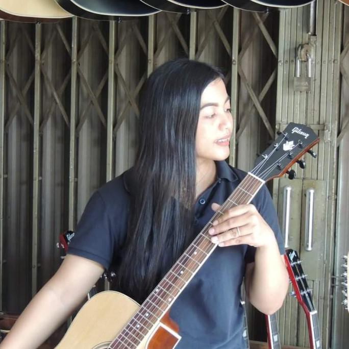 Gitar Akustik Gibson Natural