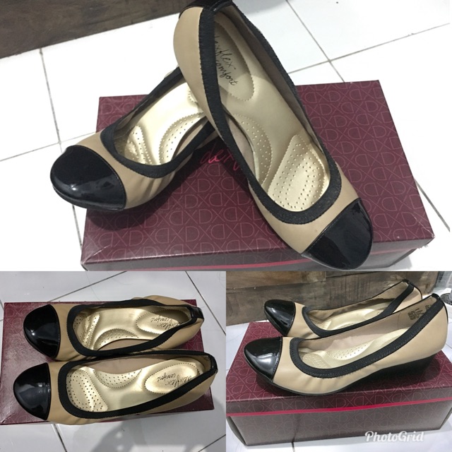 Sepatu Dexflex Comfort by Payless Shoes