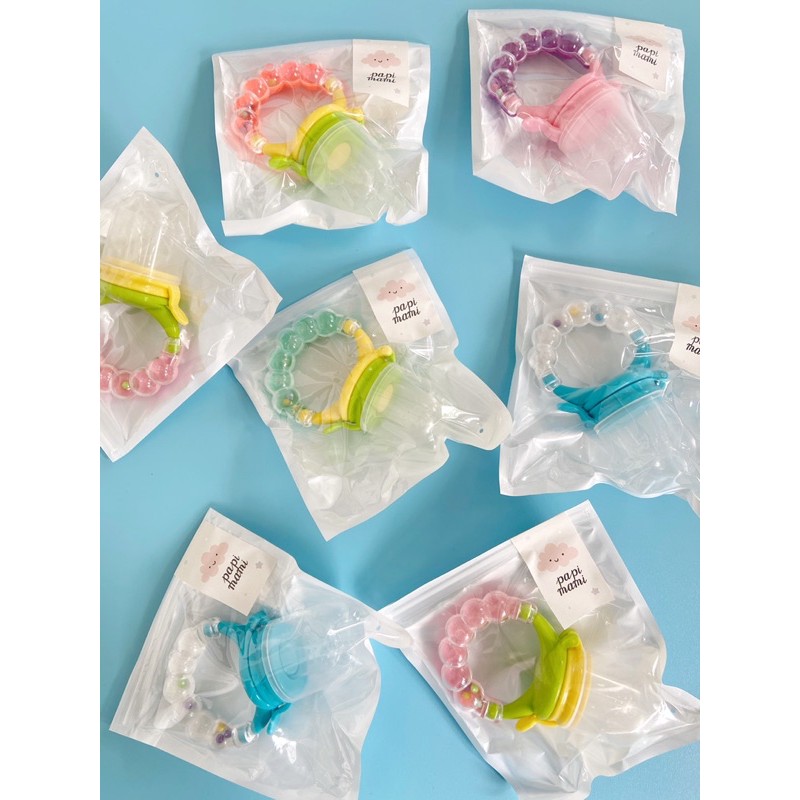 Mainan + Empeng Baby Feeder