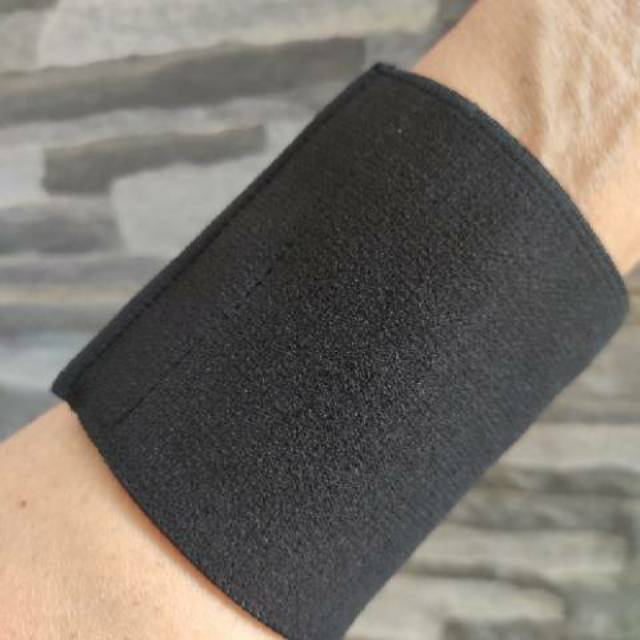 WRIST WRAP ELASTIS KUAT