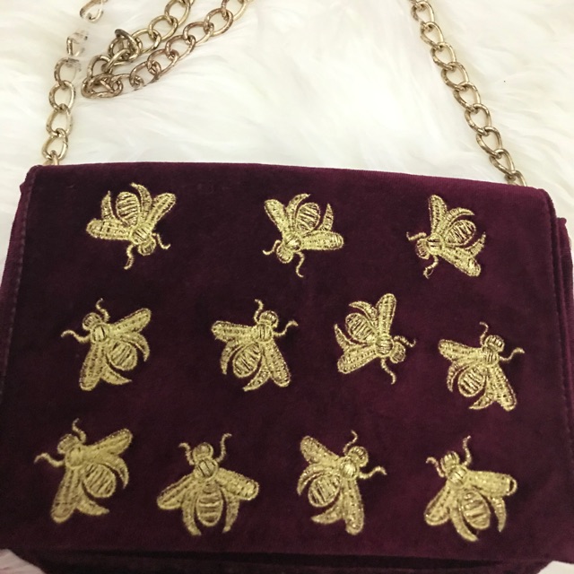 PRELOVED TAS ZALORA MINI BEE VELVET CLUTCH